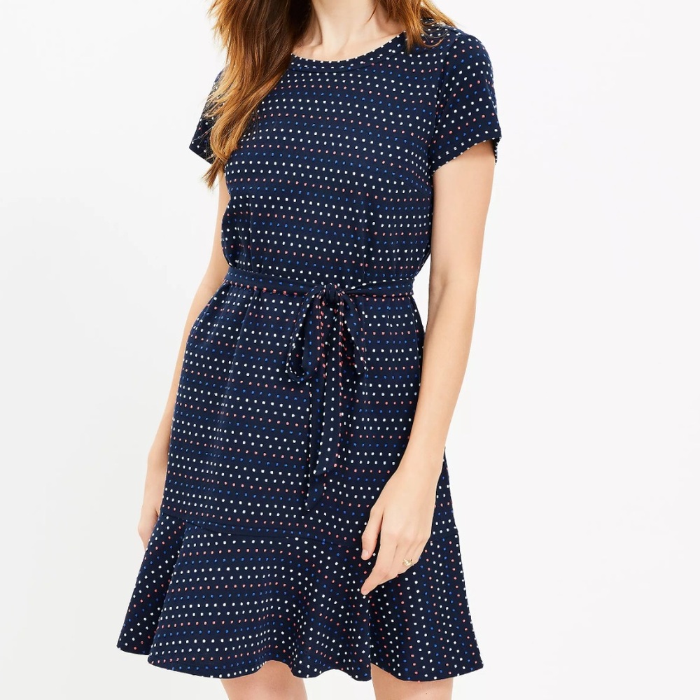 Loft dress size small. Very flattering. Tie waist unique and versatile GUC